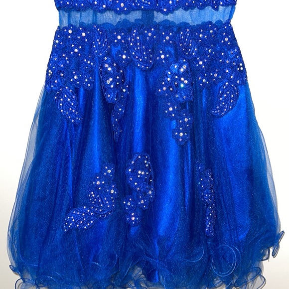 Anny Lee, formal dress - Picture 4 of 13